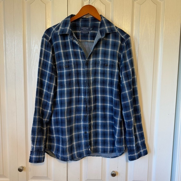 Vineyard Vines Men's 100% Cotton Classic Fit Blue Plaid Shirt Size Medium - Picture 1 of 9